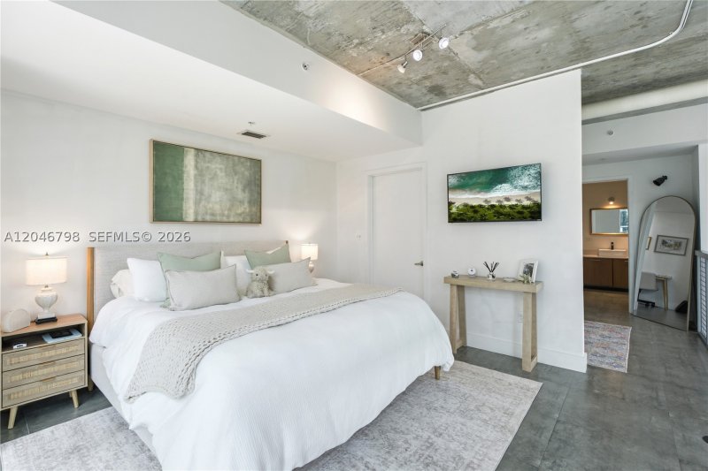 Comprar apartamento no Midtown Miami 4 L04PH1