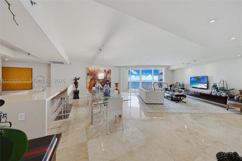Aluguel de apartamento no Ocean Four 3604