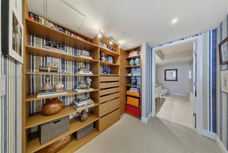 Aluguel de apartamento no Ocean Four 3604