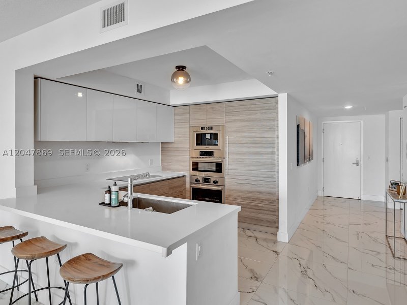 Apartment for rent at Arlen House 4-1503