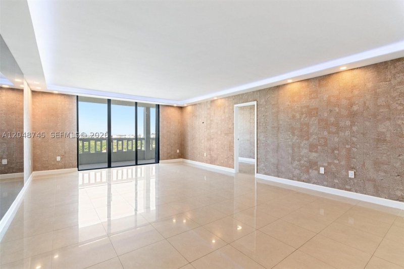 Apartment for rent at Balmoral Condo 11-O