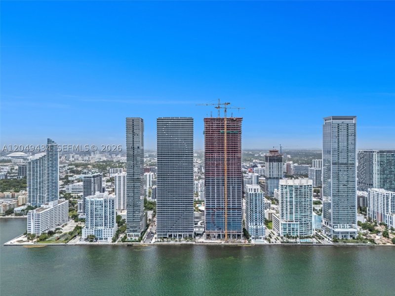Apartment for rent at Aria Reserve Miami 3806