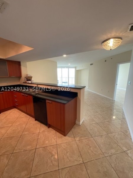 Apartment for rent at La Perla 3910
