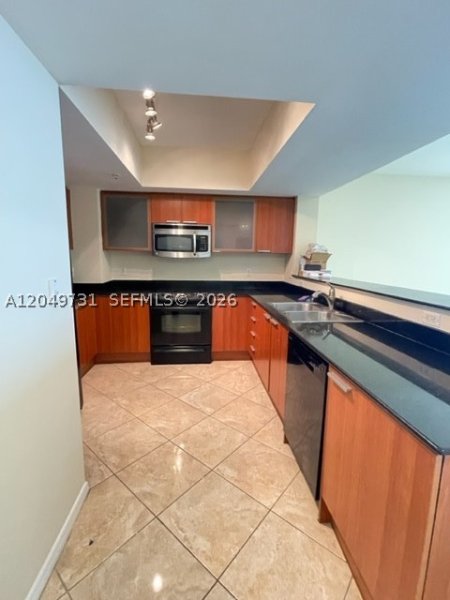 Apartment for rent at La Perla 3910