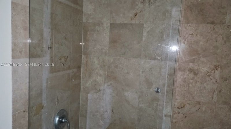 Apartment for rent at 1800 Club 3310