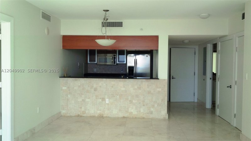 Apartment for rent at 1800 Club 3310
