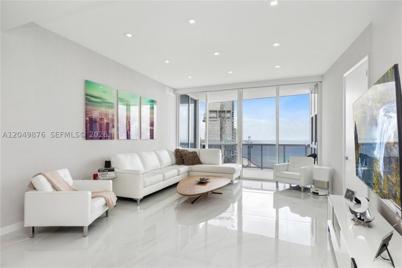 Comprar apartamento en Trump Royale 3504