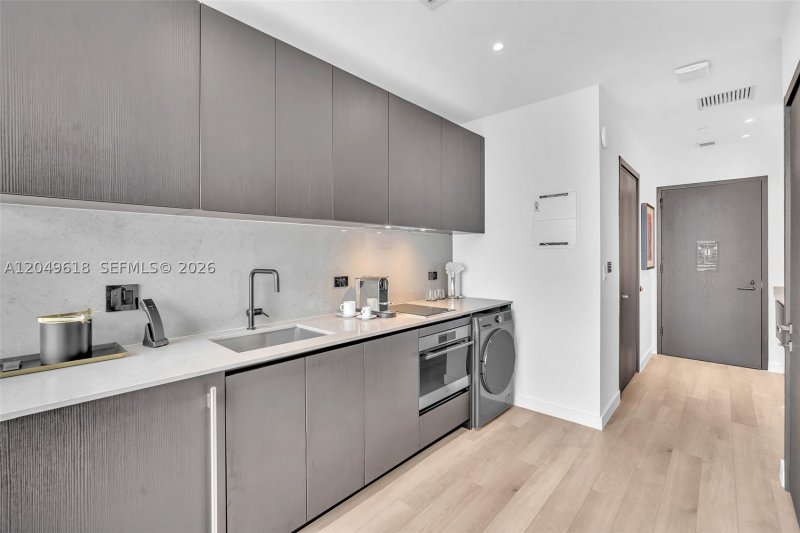 Condo for sale at E11EVEN Hotel & Residences 4607A