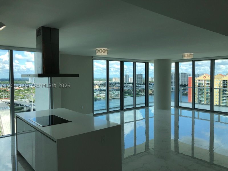 Condo for sale at Parque Towers at St. Tropez 5-2401