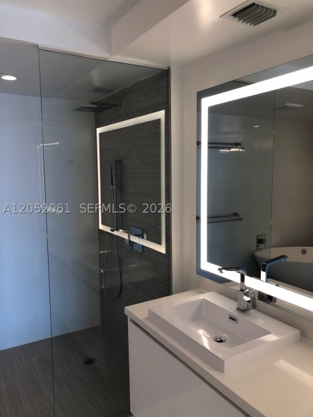 Condo for sale at Parque Towers at St. Tropez 5-2401