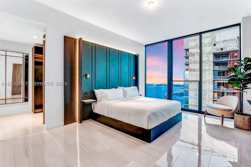 Condo for sale at E11EVEN Hotel & Residences 6003