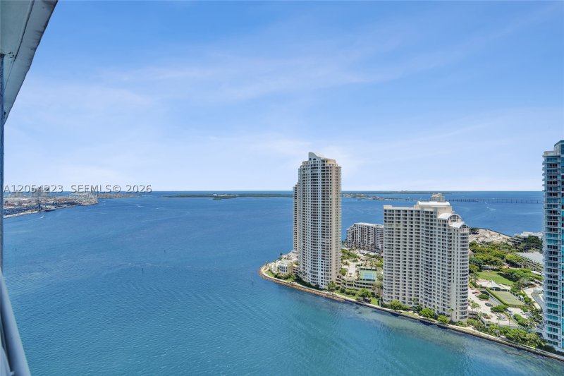 Condo for sale at One Miami West Tower 3807