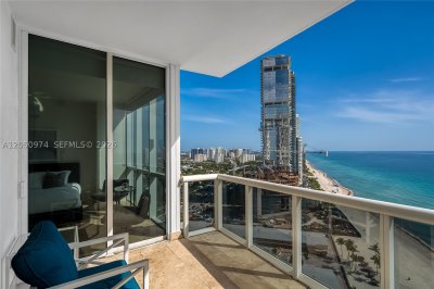 Trump Royale Apt #3408