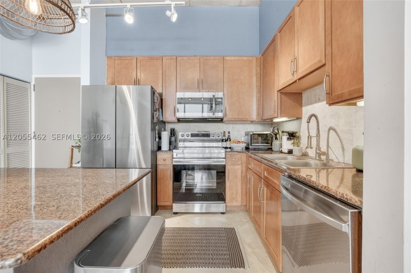 Apartment for rent at Cite On The Bay 2414