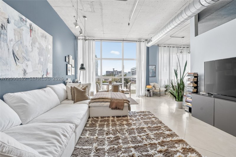 Apartment for rent at Cite On The Bay 2414