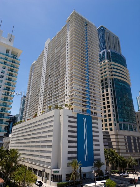 Apartment for rent at The Club At Brickell Bay 2806