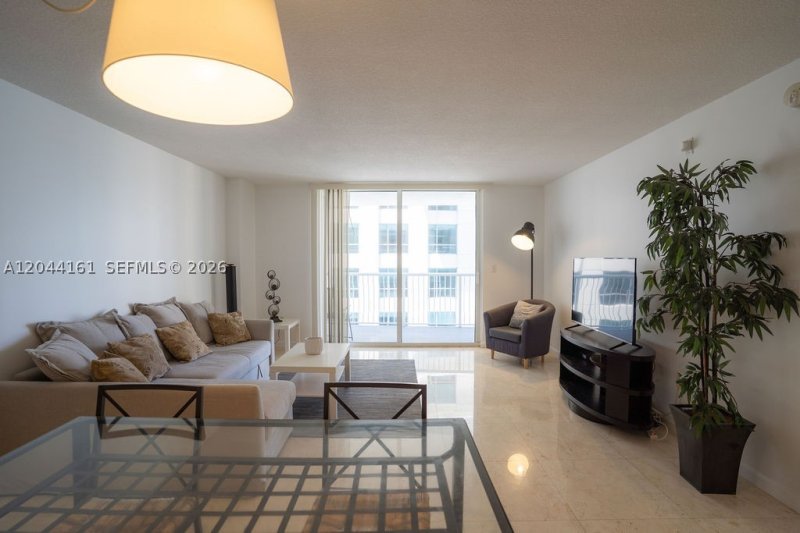 Apartment for rent at The Club At Brickell Bay 2806