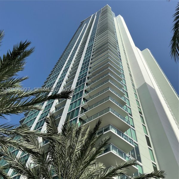 Apartment for rent at Biscayne Beach 1006