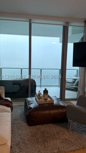 Apartment for rent at Biscayne Beach 1006