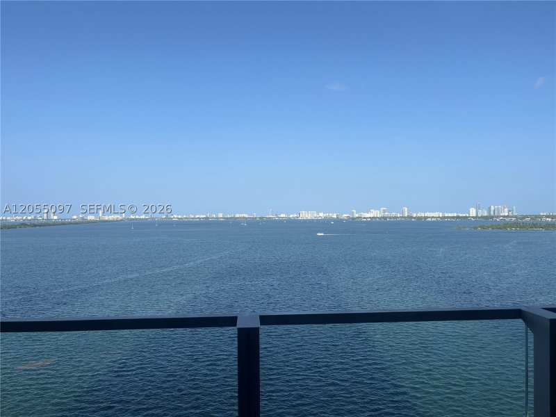 Apartment for rent at Biscayne Beach 1006