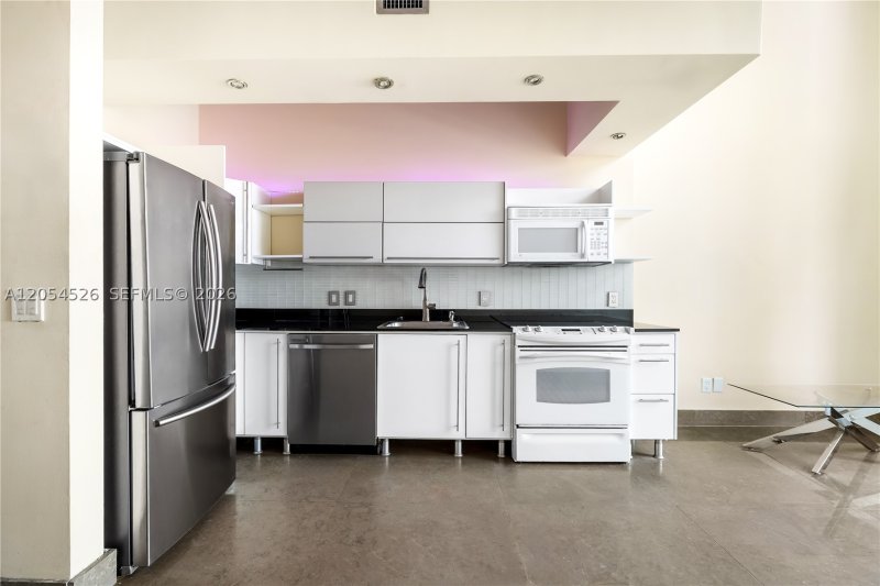 Apartment for rent at Neo Vertika Brickell 1019