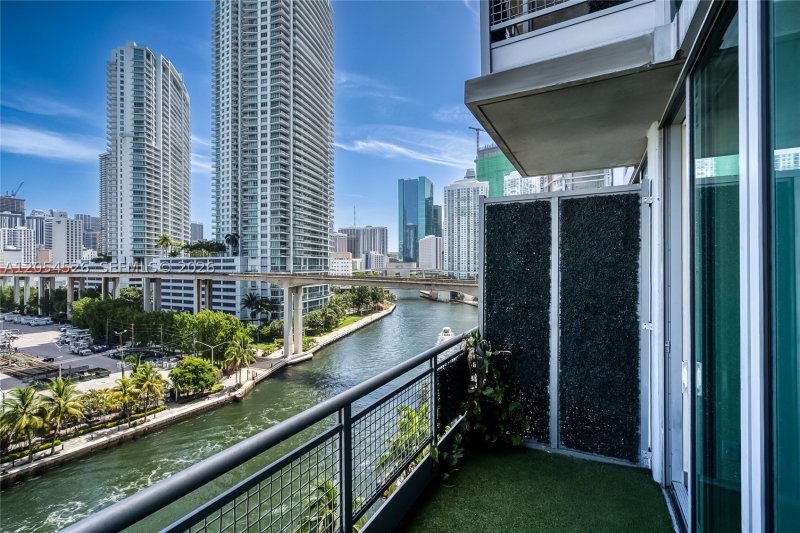 Apartment for rent at Neo Vertika Brickell 1019