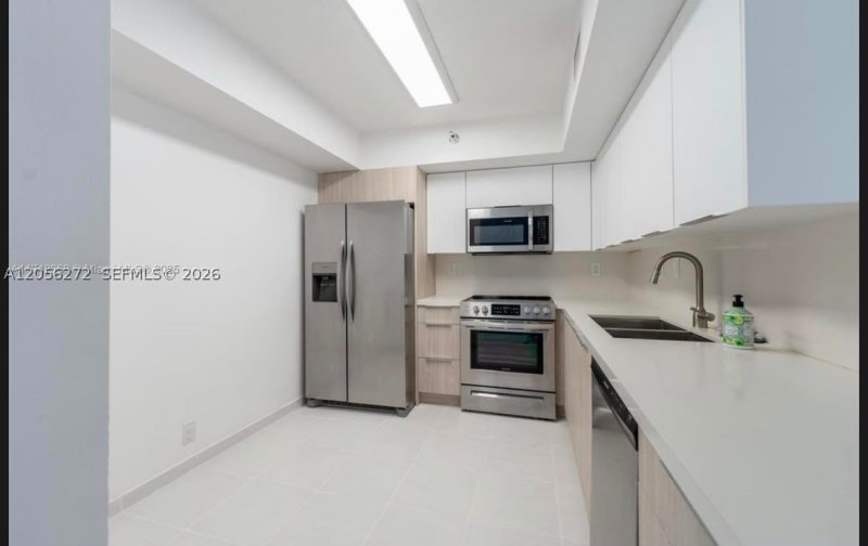 Aluguel de apartamento no Mystic Pointe 200 304