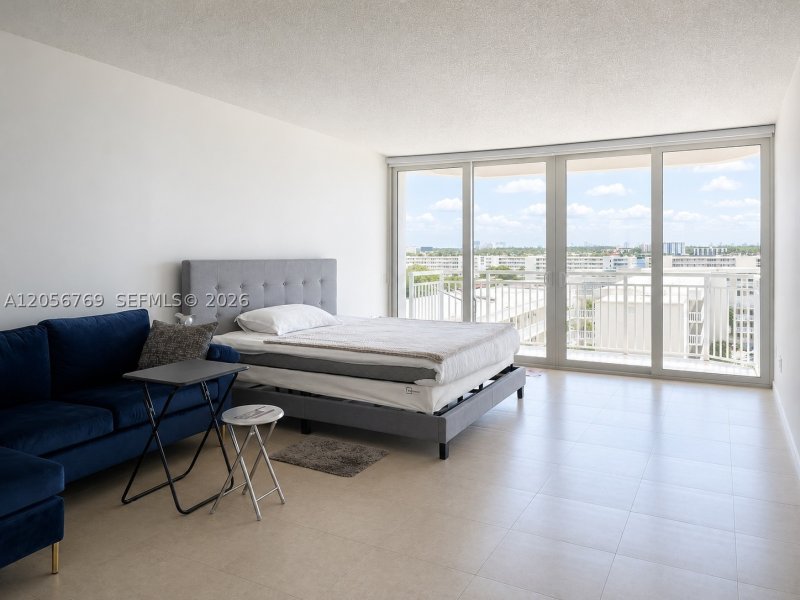 Alquiler de apartamento en Del Prado South Tower 803