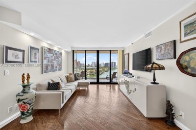 Williams Island 2800 Apt #1005