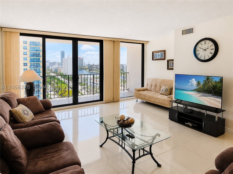 Apartment for rent at Britannia at Quadomain 1007