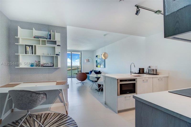 Condo for sale at Paraiso Bayviews 1502
