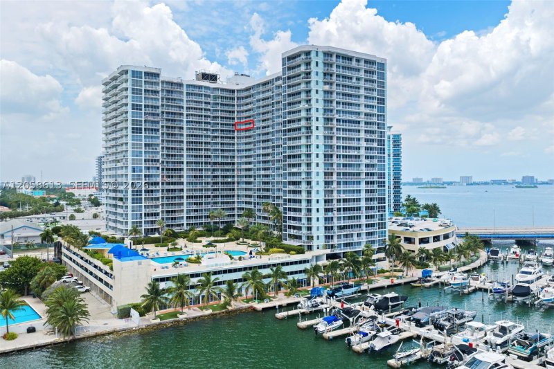 Comprar apartamento en Grandview Palace 2124