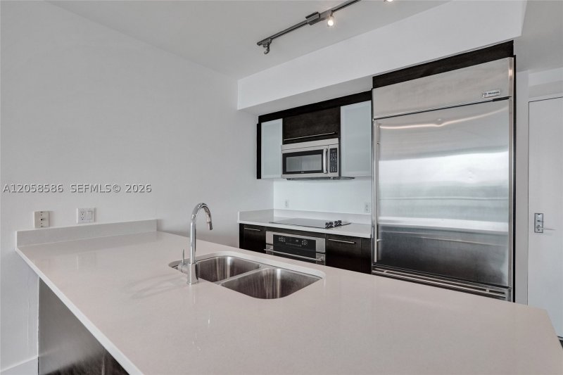 Comprar apartamento no 500 Brickell West Tower 3604