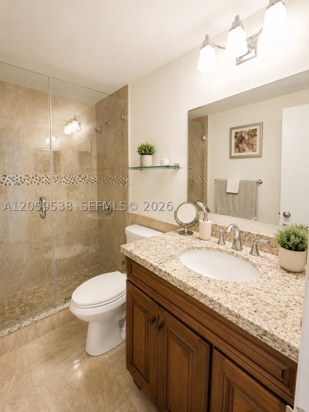 Condo for sale at Alexander Towers 401