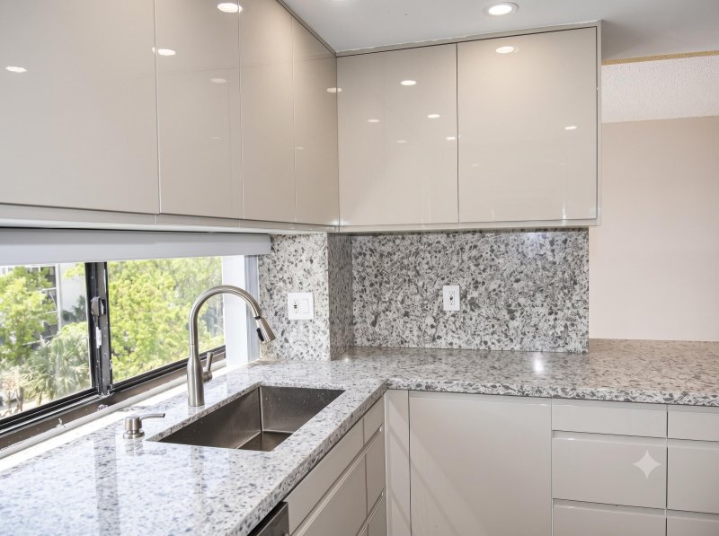 Apartment for rent at Plaza of the Americas 529