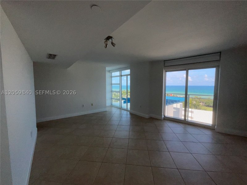 Alquiler de apartamento en Ocean Blue 1008