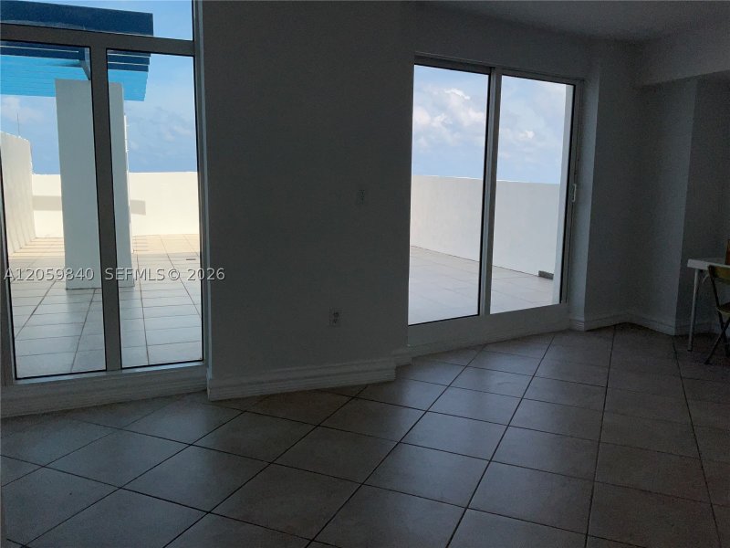 Alquiler de apartamento en Ocean Blue 1008