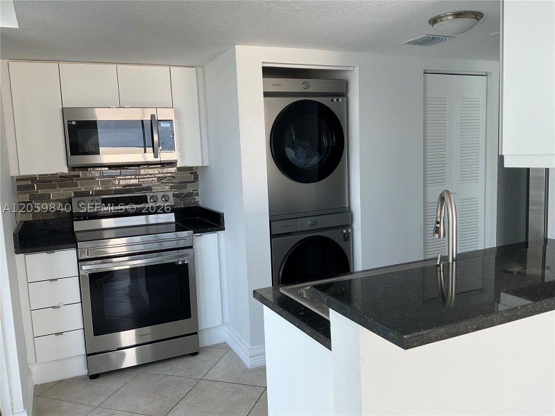 Alquiler de apartamento en Ocean Blue 1008