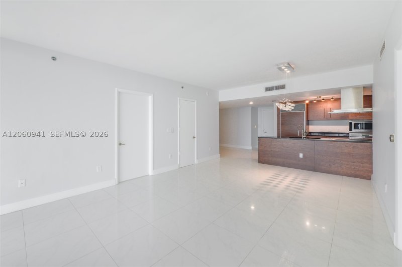 Apartment for rent at Icon Brickell Tower II 5205