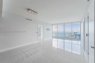 Icon Brickell Tower II Apt #5205