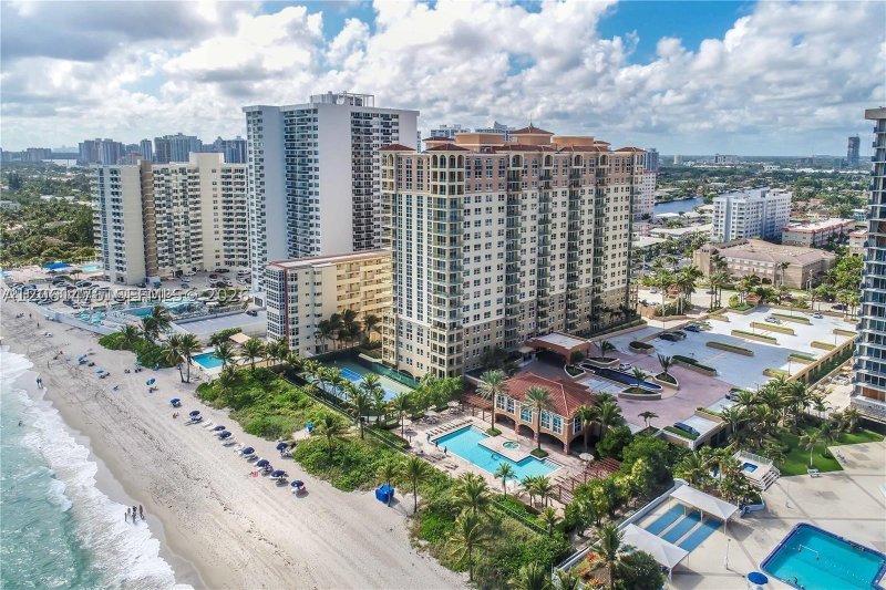 Apartment for rent at 2080 Ocean Drive 309