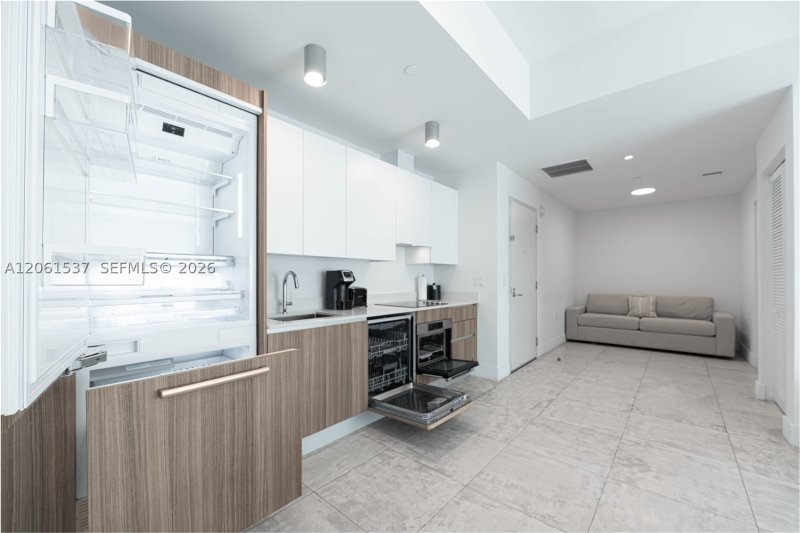 Condo for sale at Smart Brickell Residences 2103