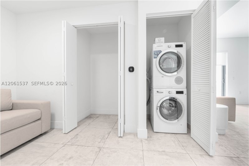 Condo for sale at Smart Brickell Residences 2103