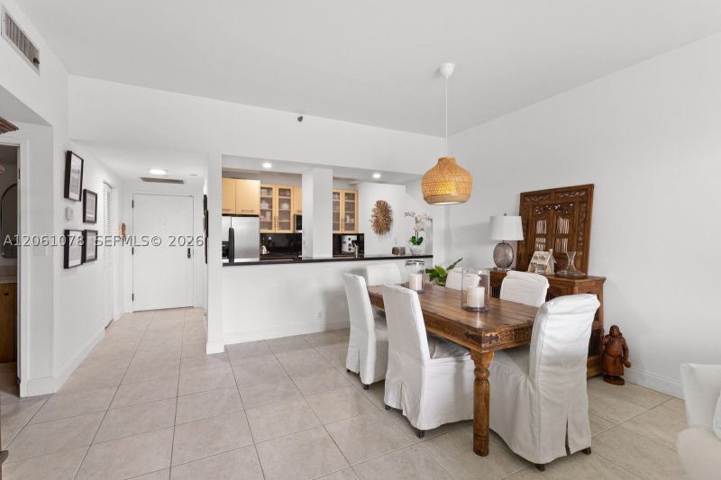 Alquiler de apartamento en Key Colony III Emerald Bay 127