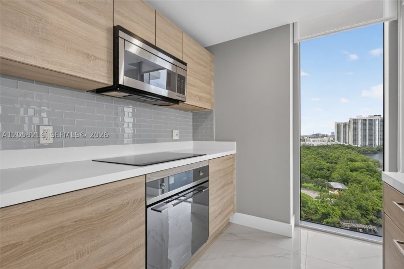 Property photo # 9