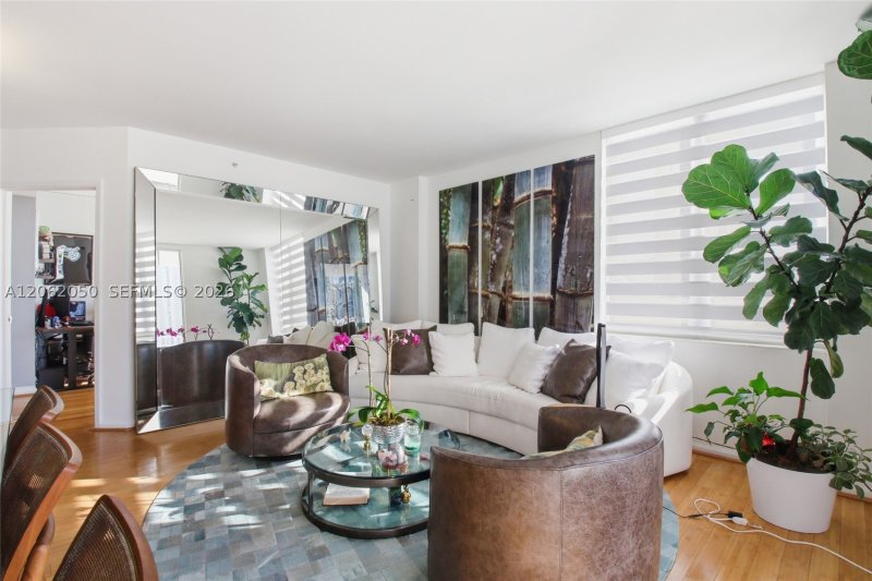 Comprar apartamento no Courvoisier Courts 610