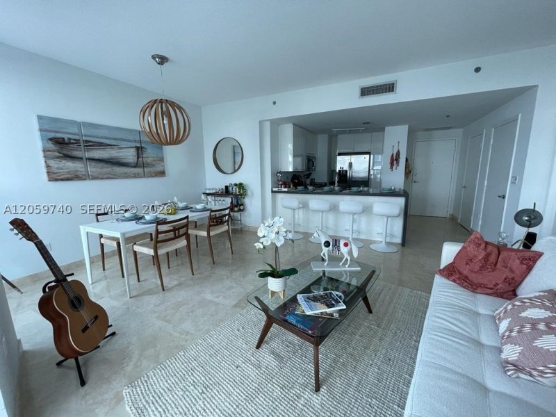 Comprar apartamento no Bel Aire 710