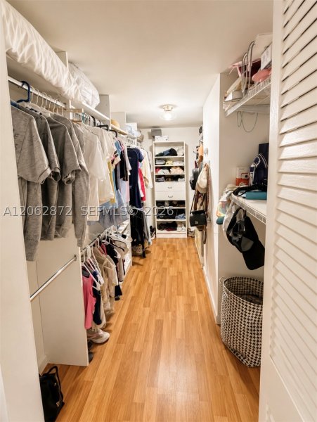 Condo for sale at Olympus Towers 1207