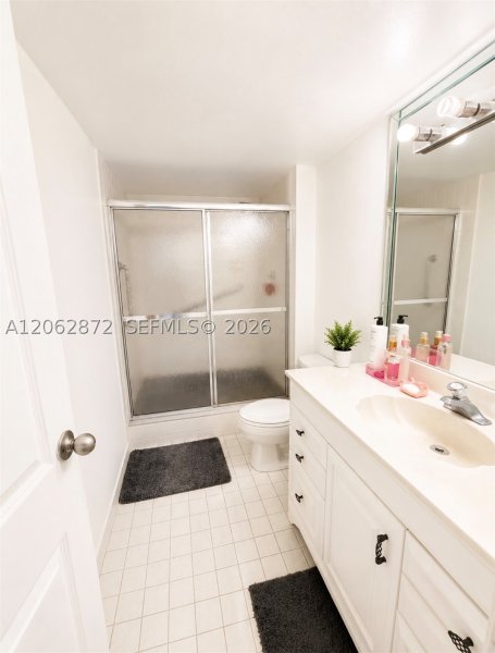 Condo for sale at Olympus Towers 1207