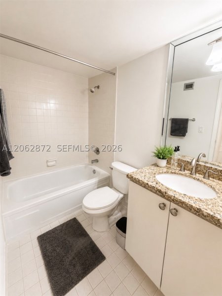 Condo for sale at Olympus Towers 1207